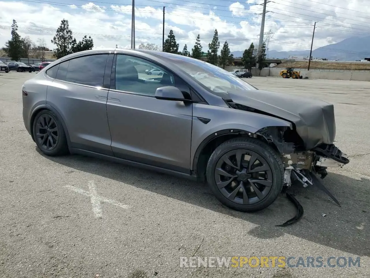 4 Photograph of a damaged car 7SAXCBE59NF362510 TESLA MODEL X 2022