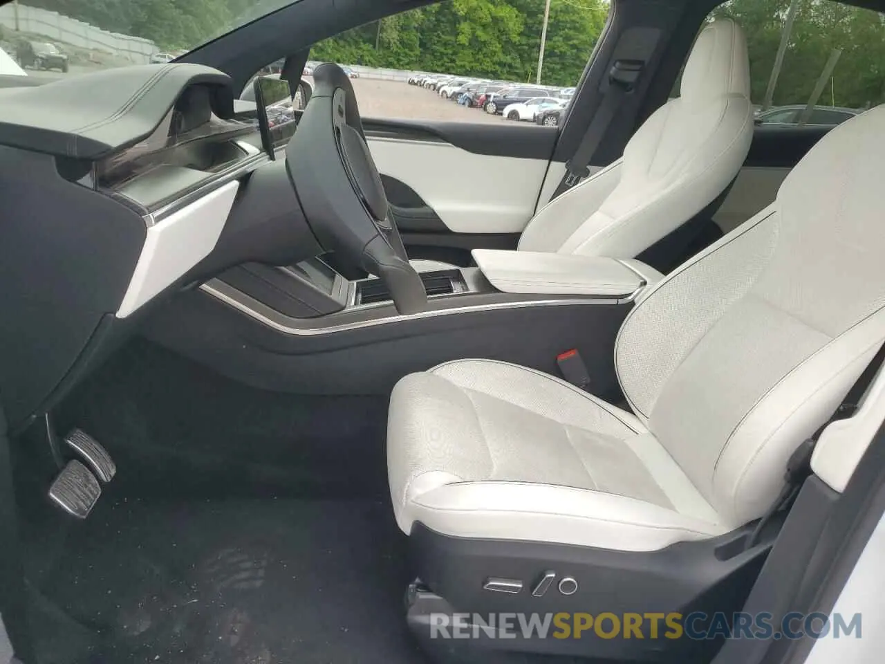 7 Photograph of a damaged car 7SAXCBE60NF329534 TESLA MODEL X 2022