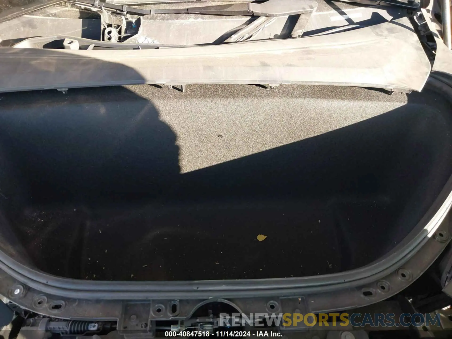 10 Photograph of a damaged car 7SAXCBE60NF351288 TESLA MODEL X 2022