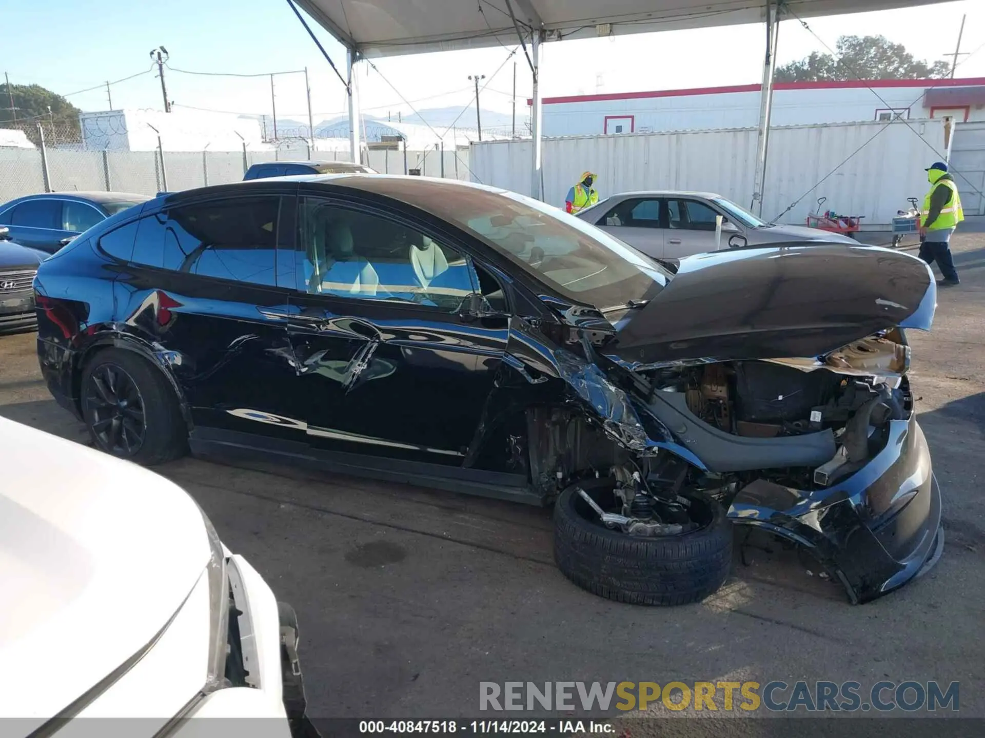 13 Photograph of a damaged car 7SAXCBE60NF351288 TESLA MODEL X 2022