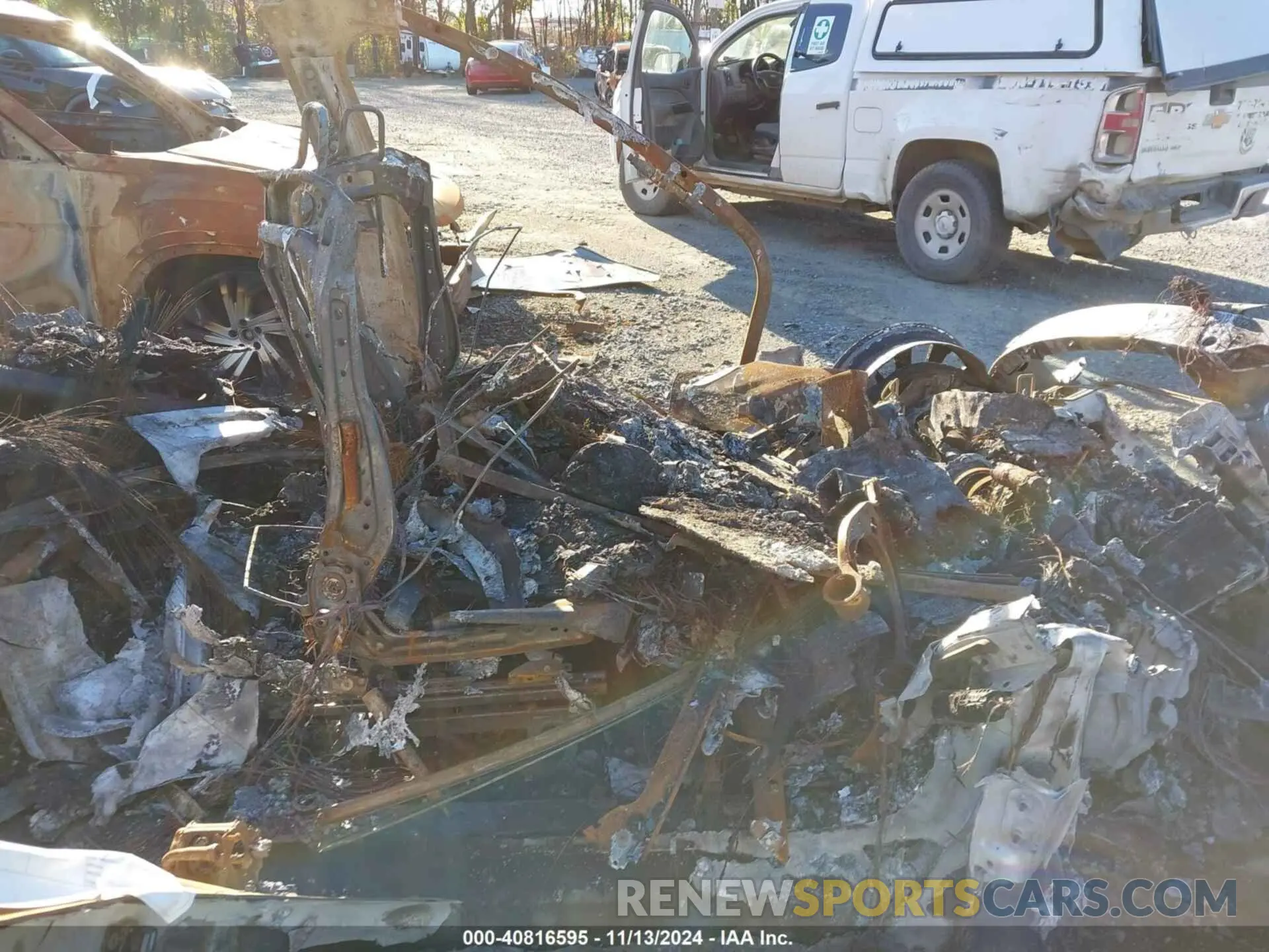 5 Photograph of a damaged car 7SAXCBE60NF356846 TESLA MODEL X 2022