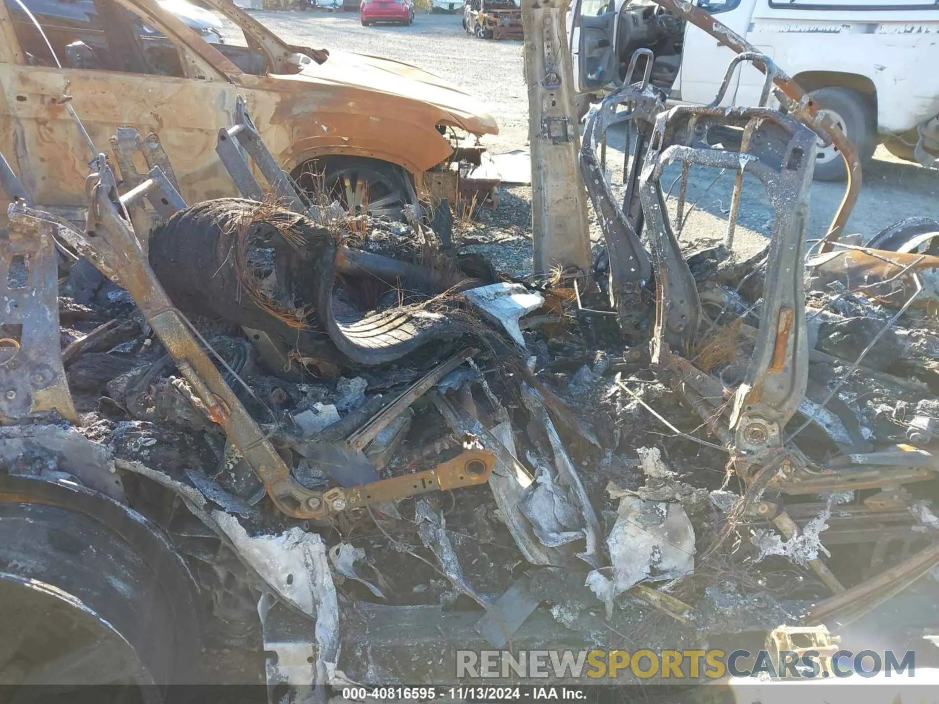 7 Photograph of a damaged car 7SAXCBE60NF356846 TESLA MODEL X 2022