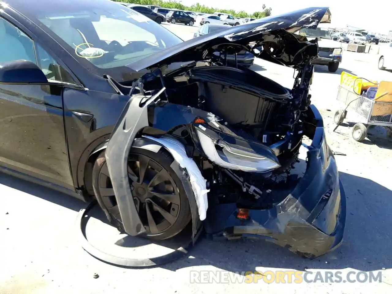 9 Photograph of a damaged car 7SAXCBE61NF338095 TESLA MODEL X 2022