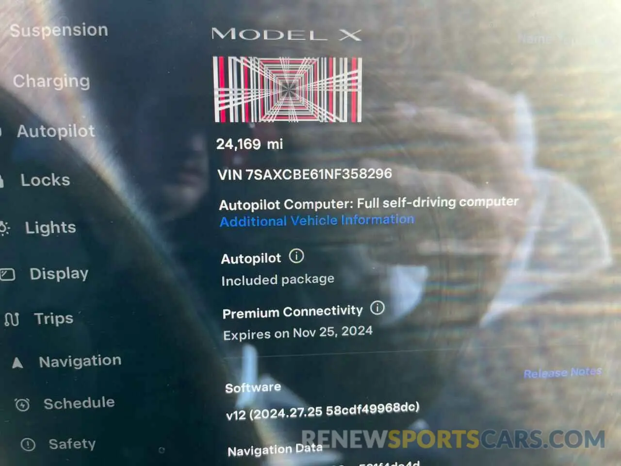 10 Photograph of a damaged car 7SAXCBE61NF358296 TESLA MODEL X 2022