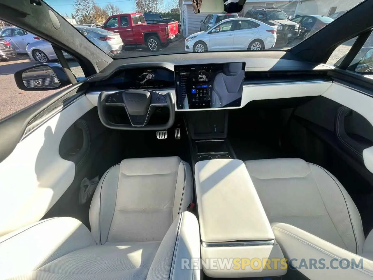 6 Photograph of a damaged car 7SAXCBE61NF358296 TESLA MODEL X 2022