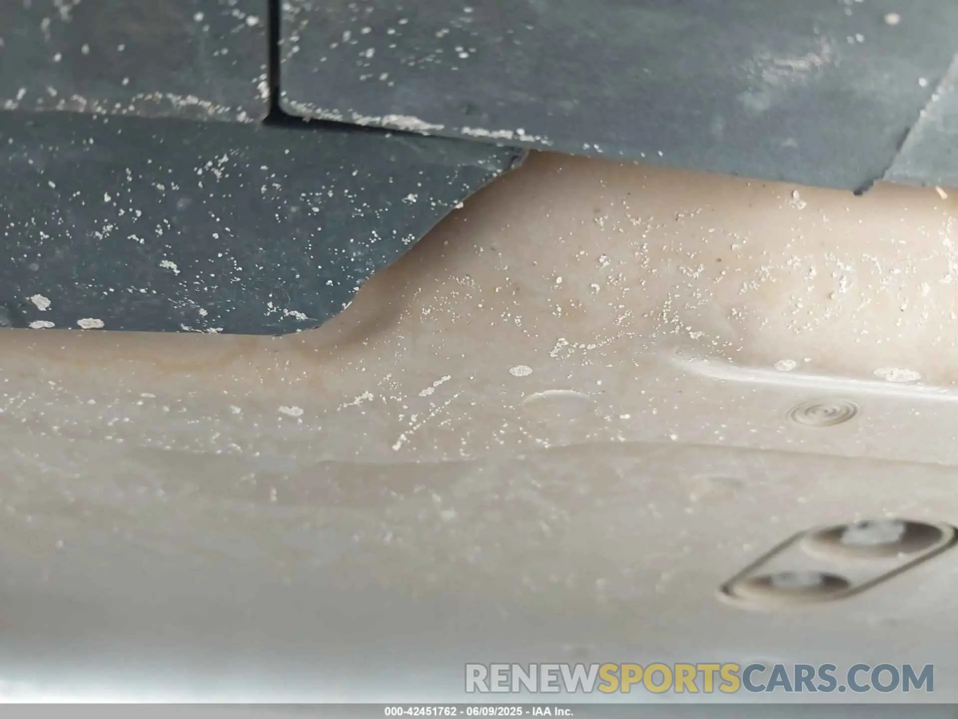 12 Photograph of a damaged car 7SAXCBE61NF362753 TESLA MODEL X 2022