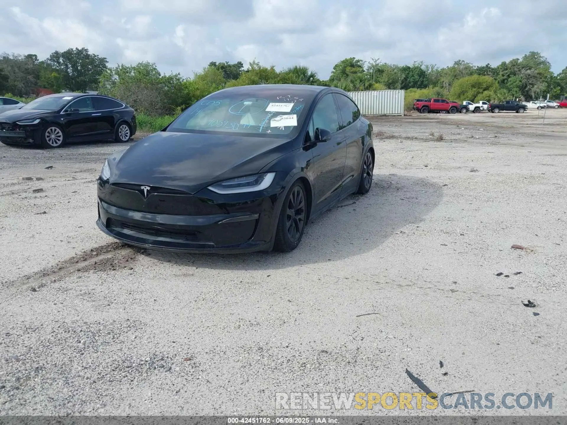 2 Photograph of a damaged car 7SAXCBE61NF362753 TESLA MODEL X 2022