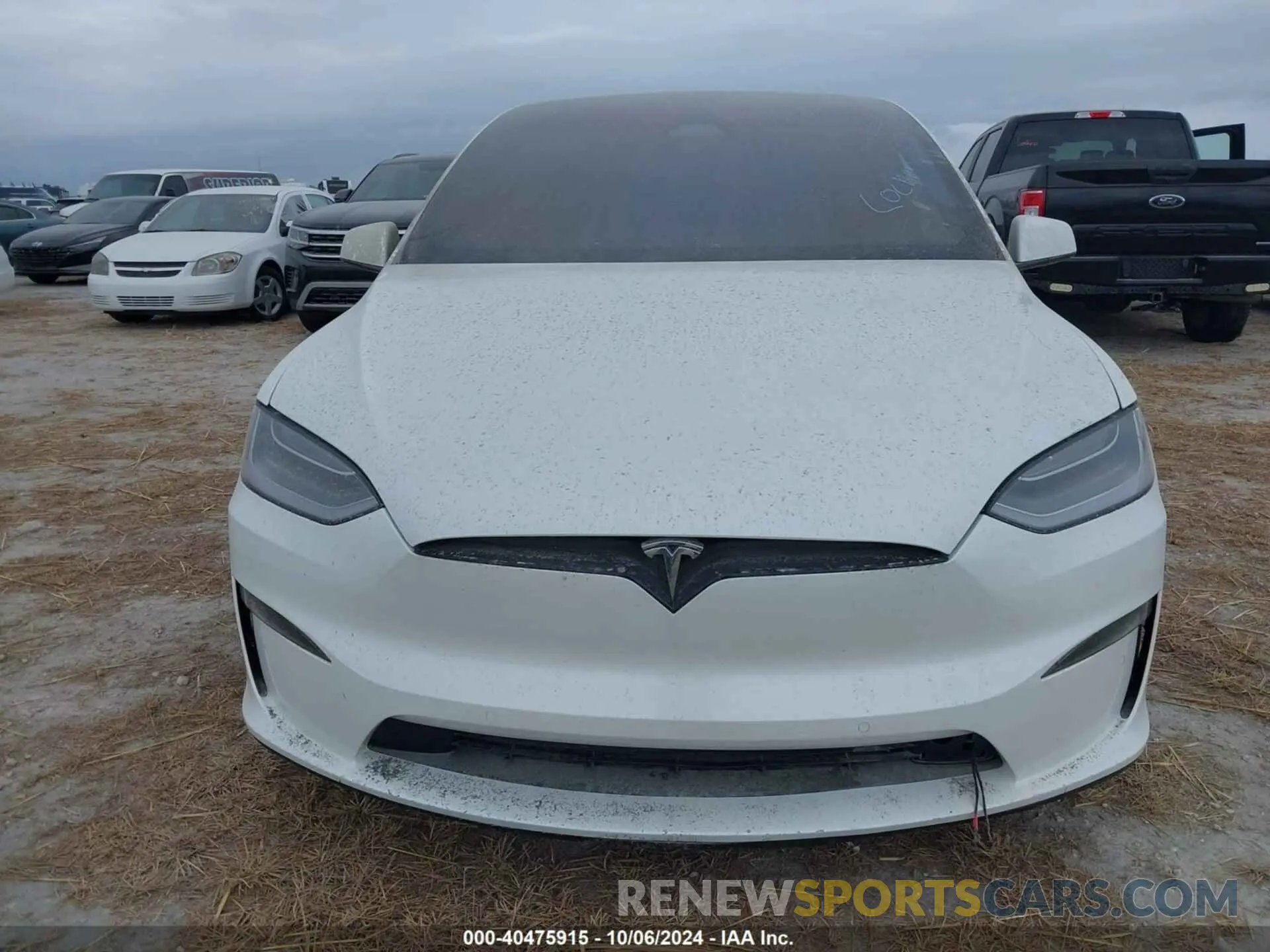 11 Photograph of a damaged car 7SAXCBE62NF333598 TESLA MODEL X 2022