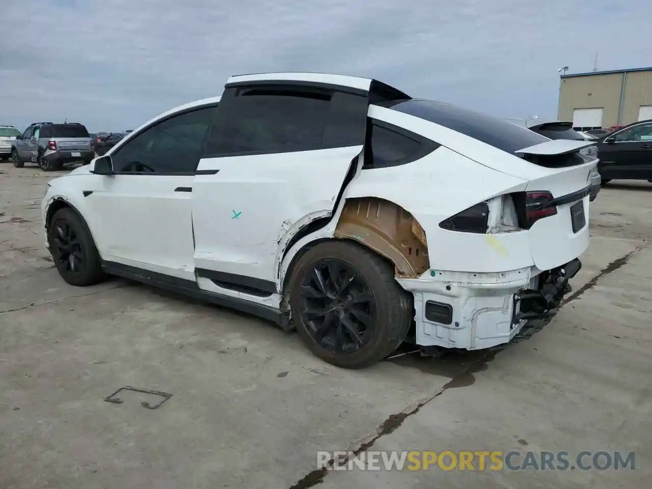 2 Photograph of a damaged car 7SAXCBE62NF342575 TESLA MODEL X 2022