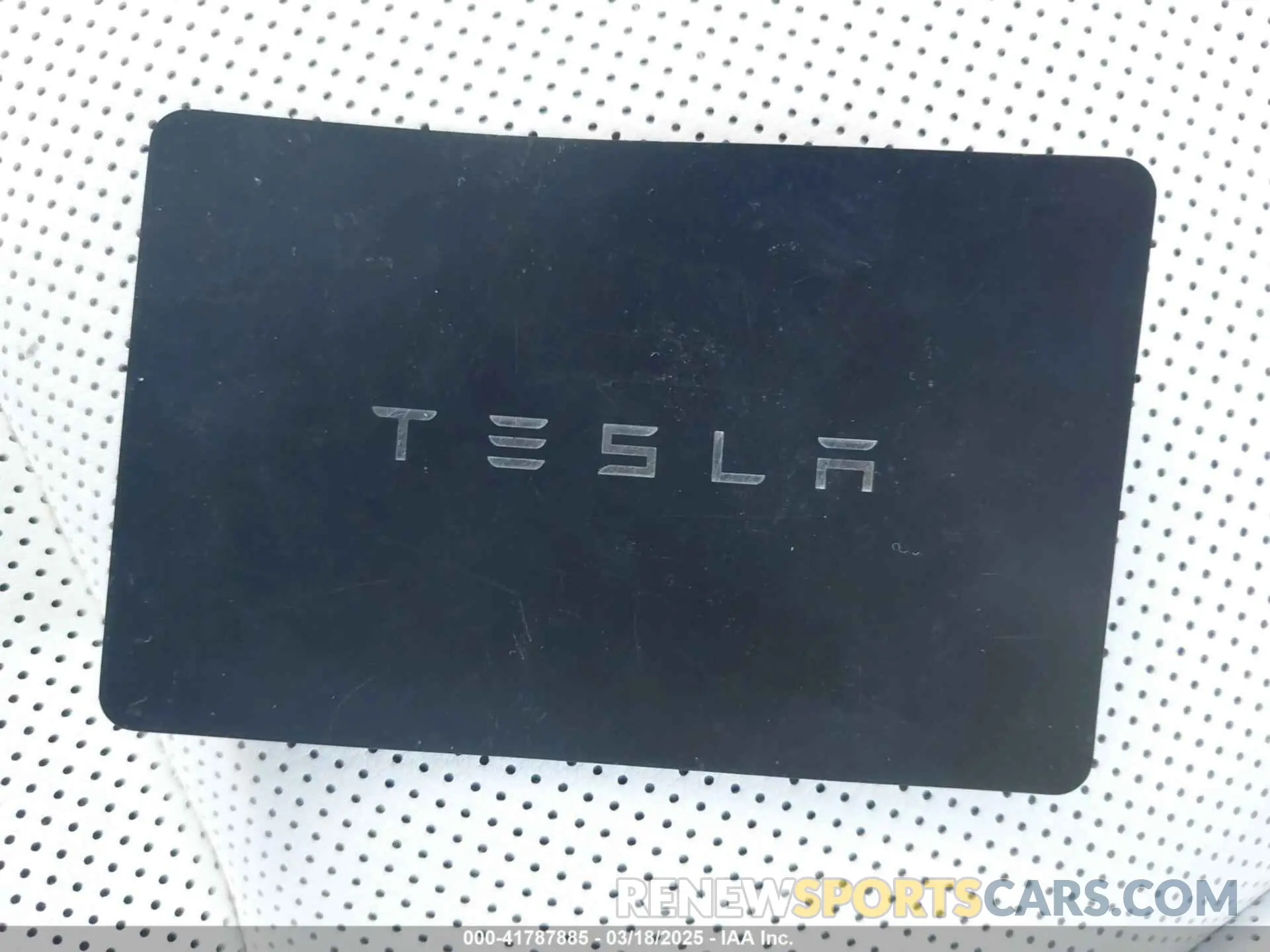 11 Photograph of a damaged car 7SAXCBE62NF355956 TESLA MODEL X 2022