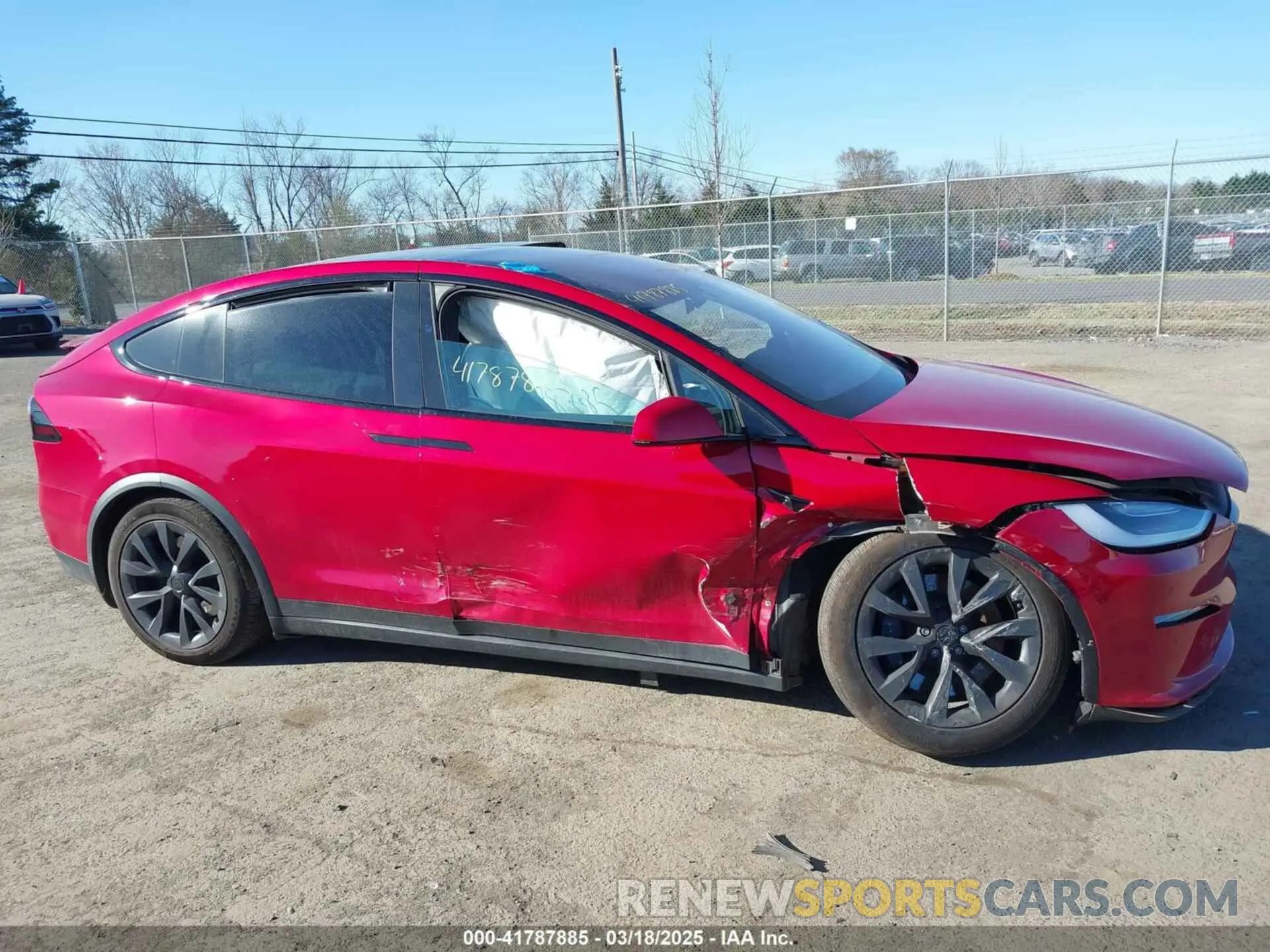 13 Photograph of a damaged car 7SAXCBE62NF355956 TESLA MODEL X 2022