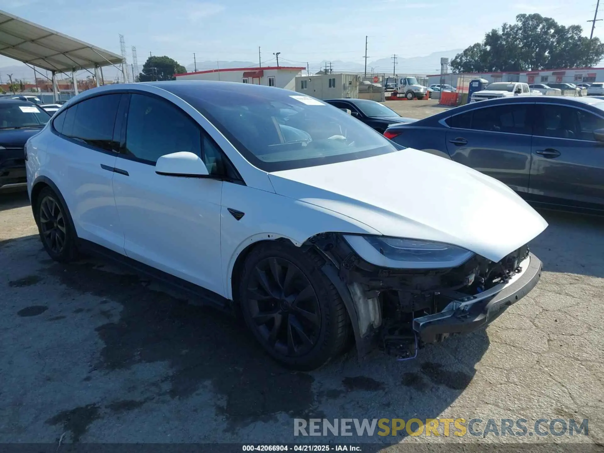 1 Photograph of a damaged car 7SAXCBE63NF337529 TESLA MODEL X 2022