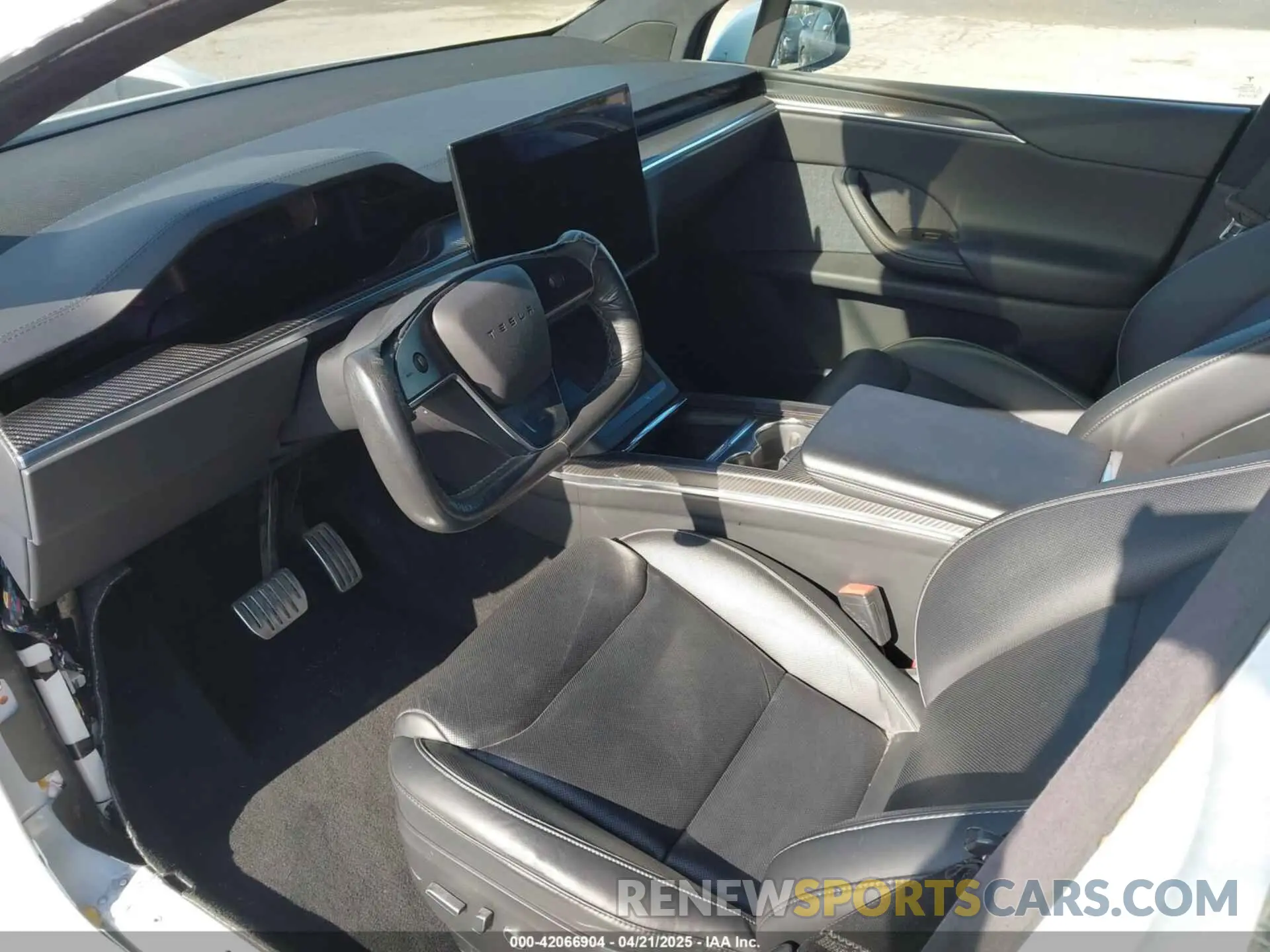5 Photograph of a damaged car 7SAXCBE63NF337529 TESLA MODEL X 2022