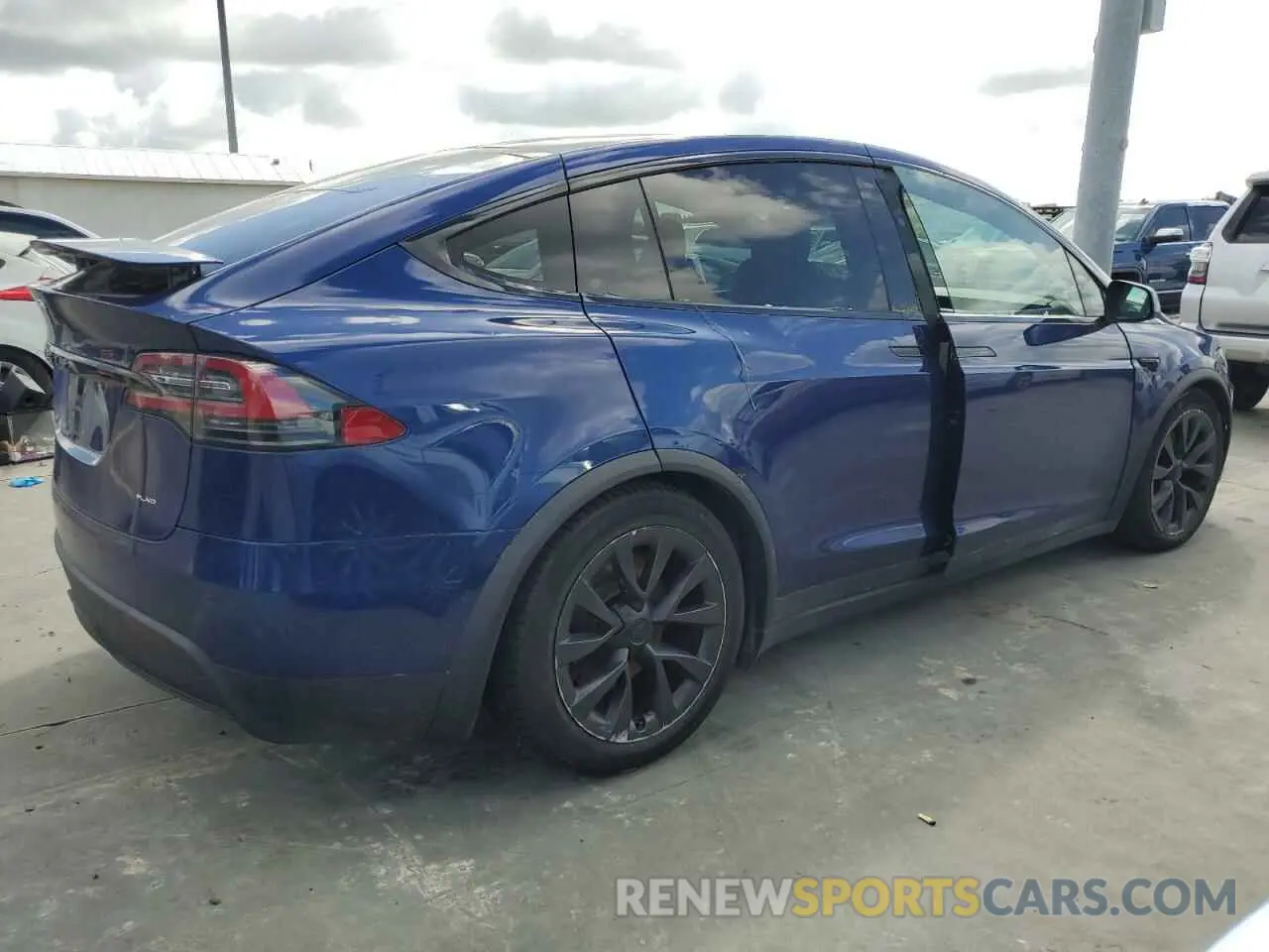 3 Photograph of a damaged car 7SAXCBE64NF329505 TESLA MODEL X 2022
