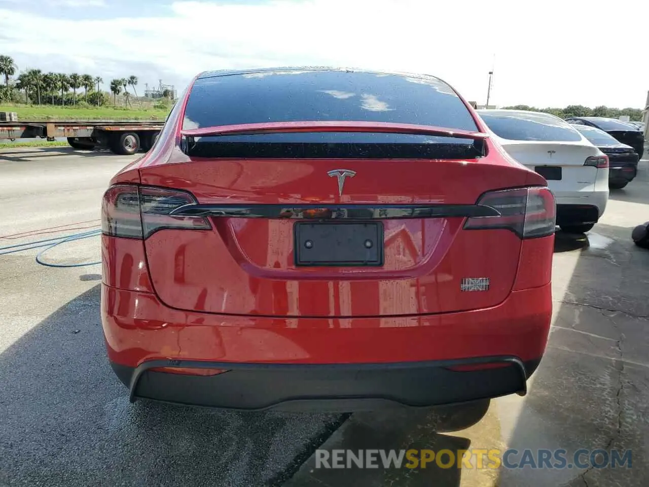 6 Photograph of a damaged car 7SAXCBE64NF358499 TESLA MODEL X 2022