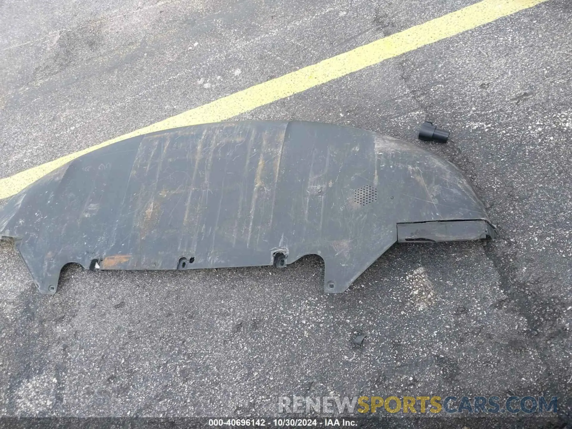 11 Photograph of a damaged car 7SAXCBE65NF332929 TESLA MODEL X 2022