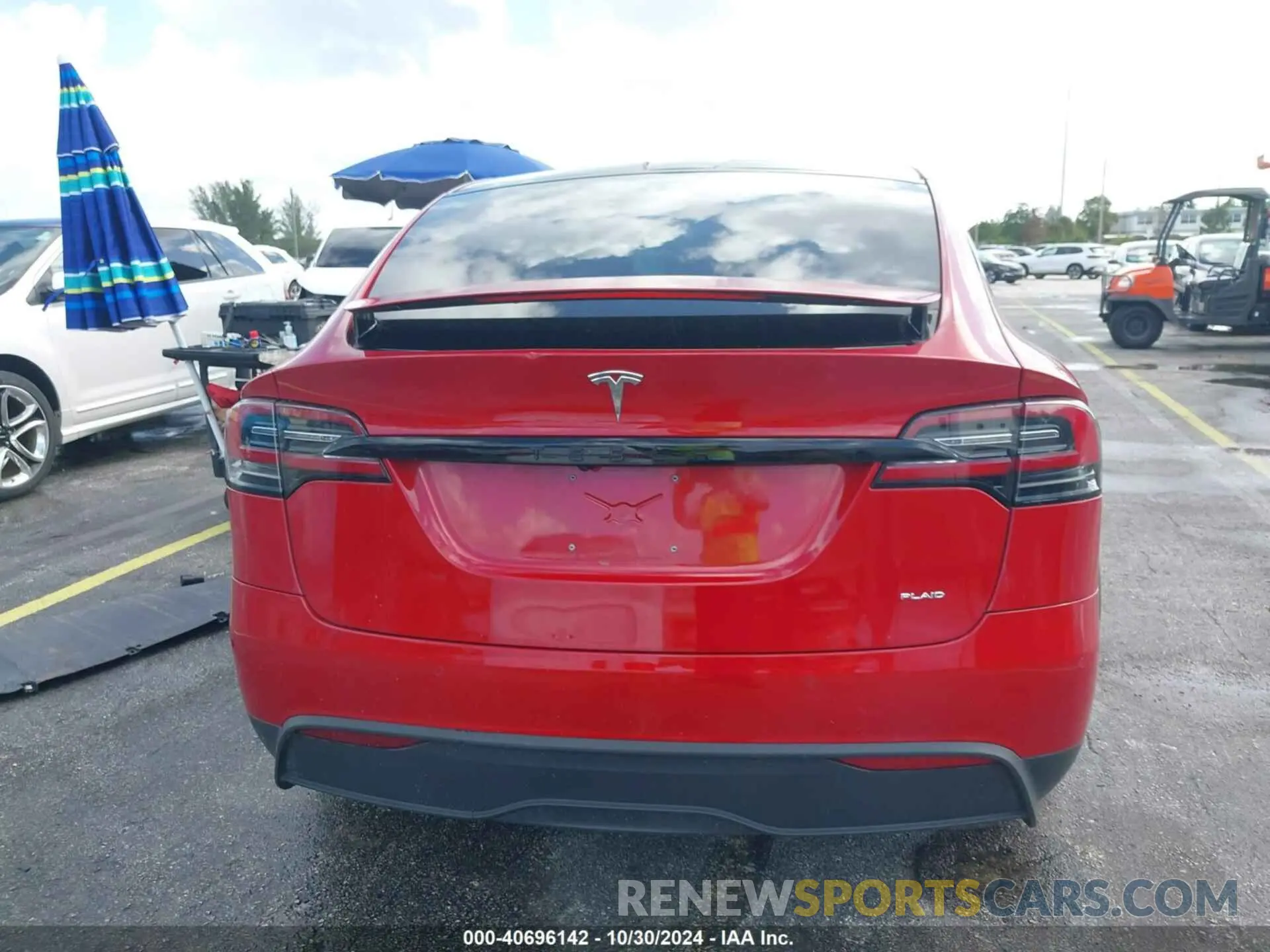 16 Photograph of a damaged car 7SAXCBE65NF332929 TESLA MODEL X 2022