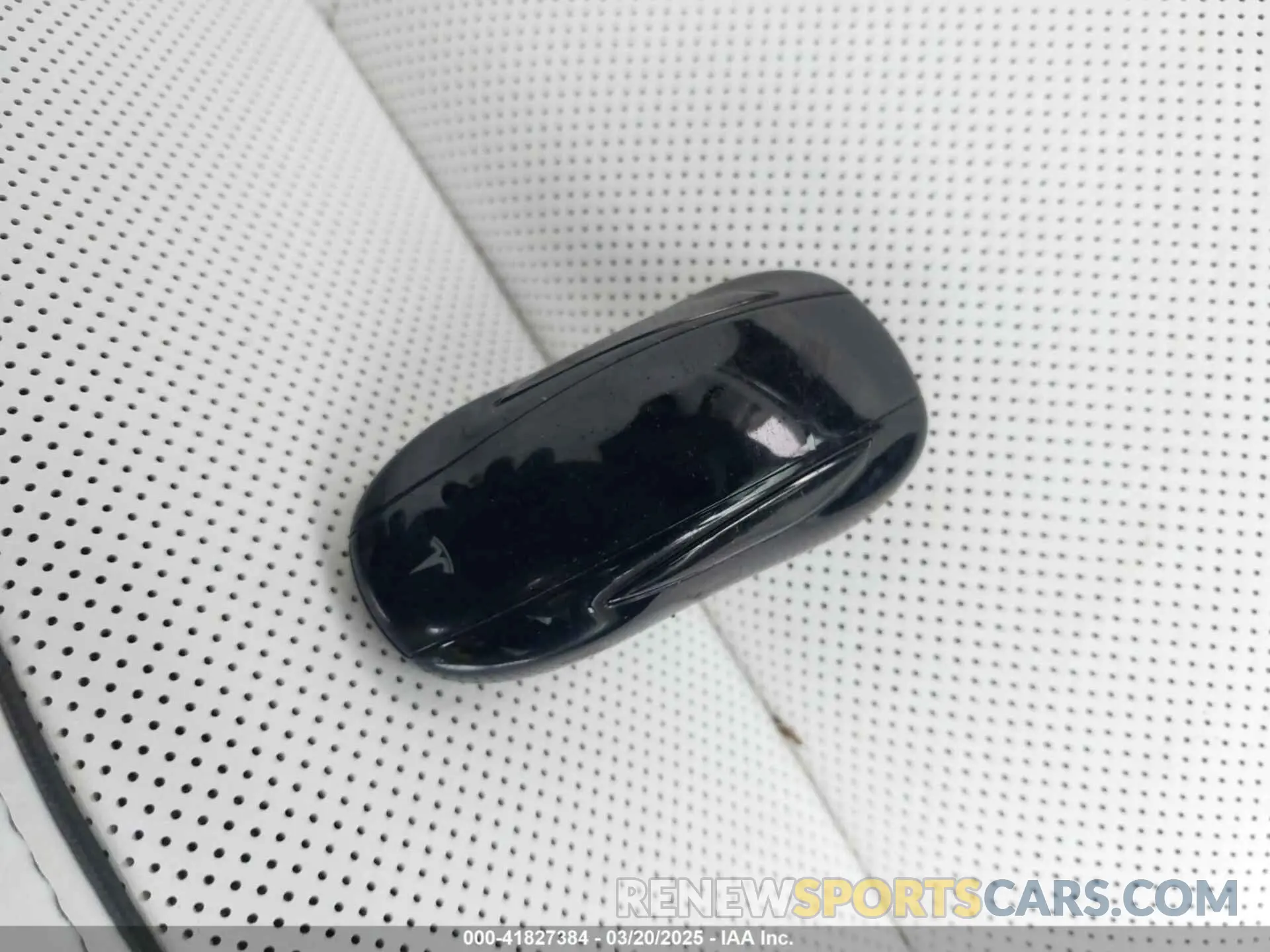 11 Photograph of a damaged car 7SAXCBE65NF341601 TESLA MODEL X 2022