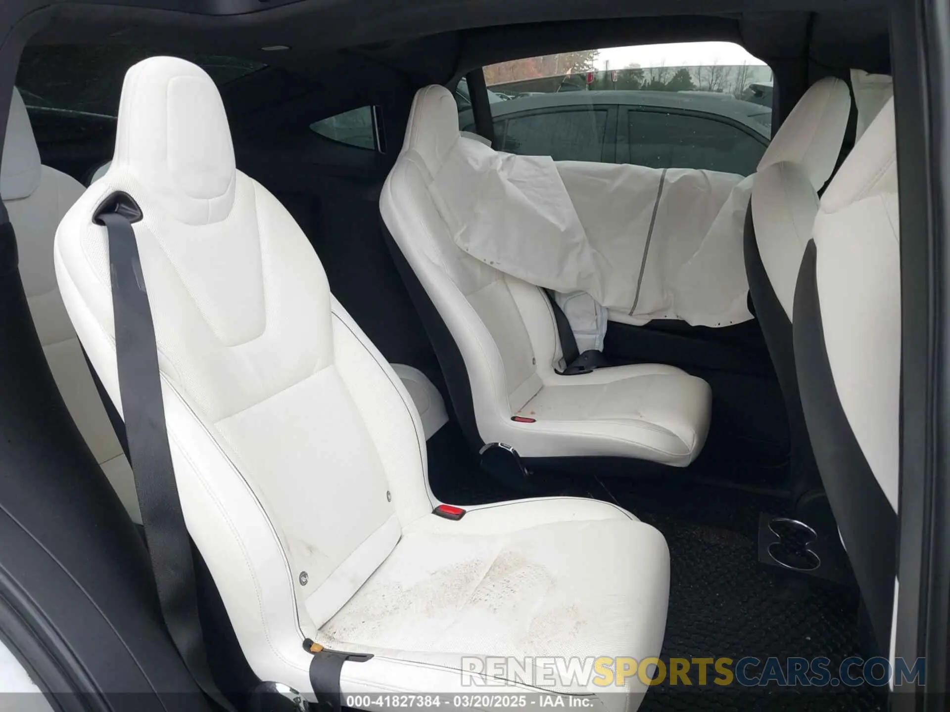 8 Photograph of a damaged car 7SAXCBE65NF341601 TESLA MODEL X 2022