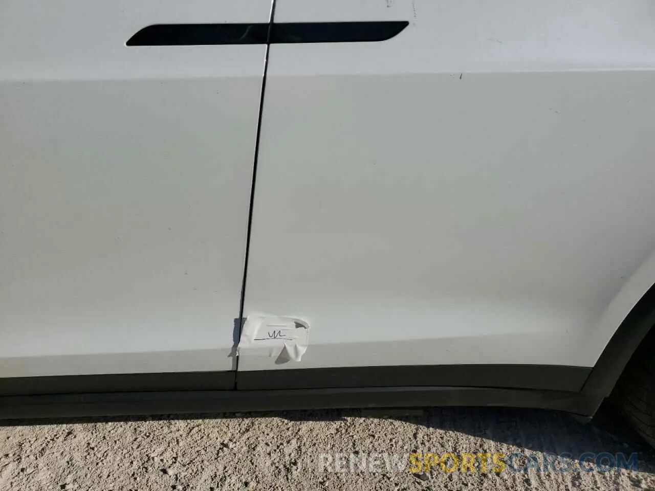13 Photograph of a damaged car 7SAXCBE66NF344703 TESLA MODEL X 2022