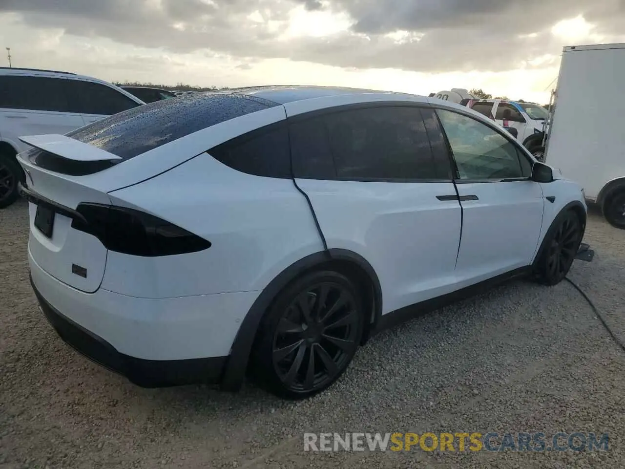 3 Photograph of a damaged car 7SAXCBE66NF344703 TESLA MODEL X 2022