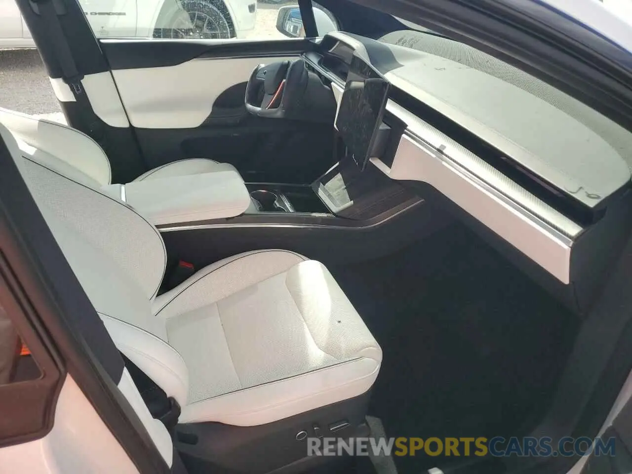 7 Photograph of a damaged car 7SAXCBE66NF344703 TESLA MODEL X 2022