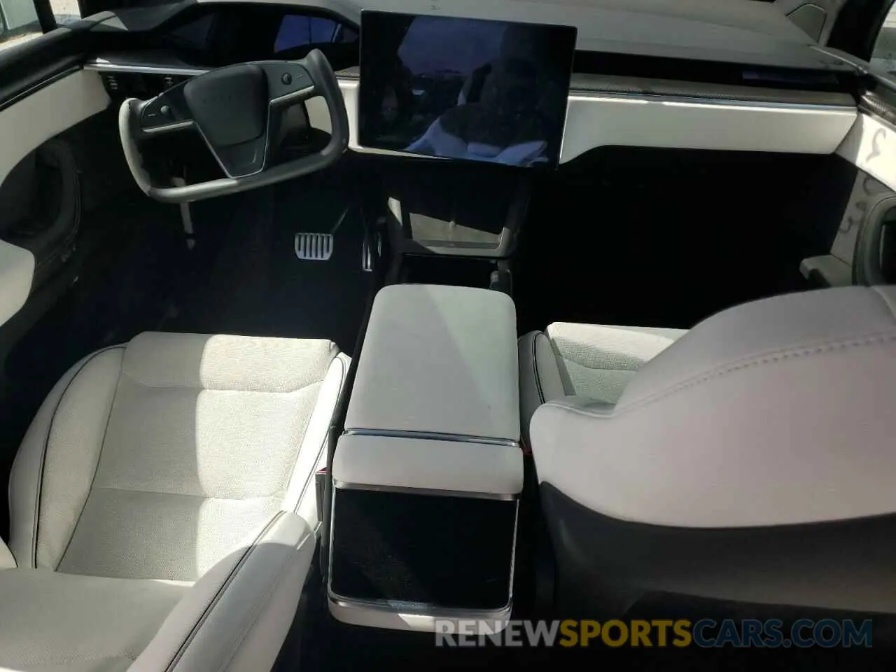 8 Photograph of a damaged car 7SAXCBE66NF344703 TESLA MODEL X 2022