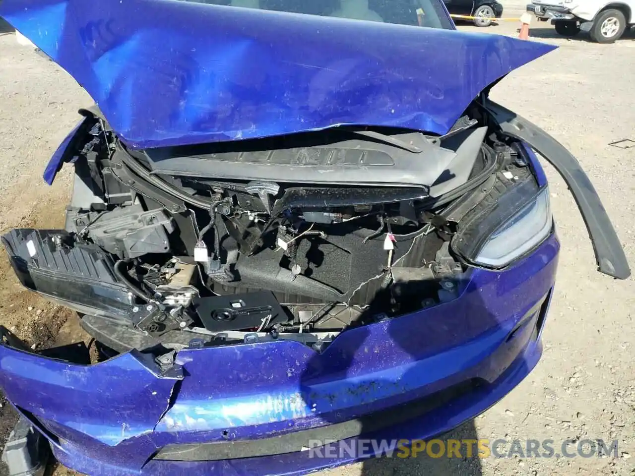 11 Photograph of a damaged car 7SAXCBE67NF331653 TESLA MODEL X 2022