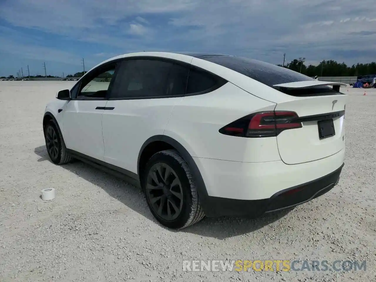 2 Photograph of a damaged car 7SAXCBE67NF353216 TESLA MODEL X 2022