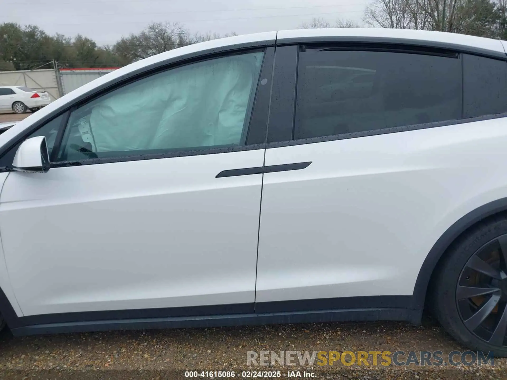 14 Photograph of a damaged car 7SAXCBE68NF333394 TESLA MODEL X 2022
