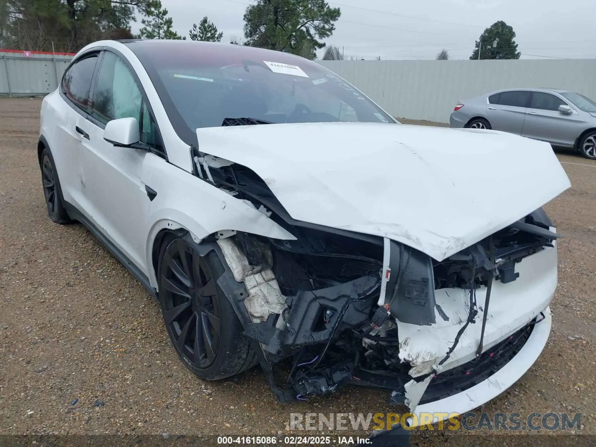 6 Photograph of a damaged car 7SAXCBE68NF333394 TESLA MODEL X 2022