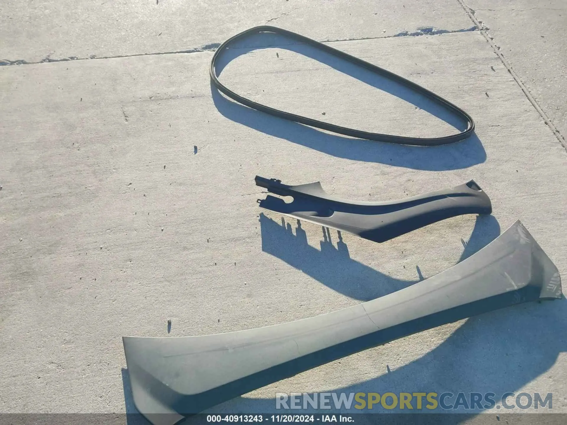 11 Photograph of a damaged car 7SAXCBE69NF332951 TESLA MODEL X 2022