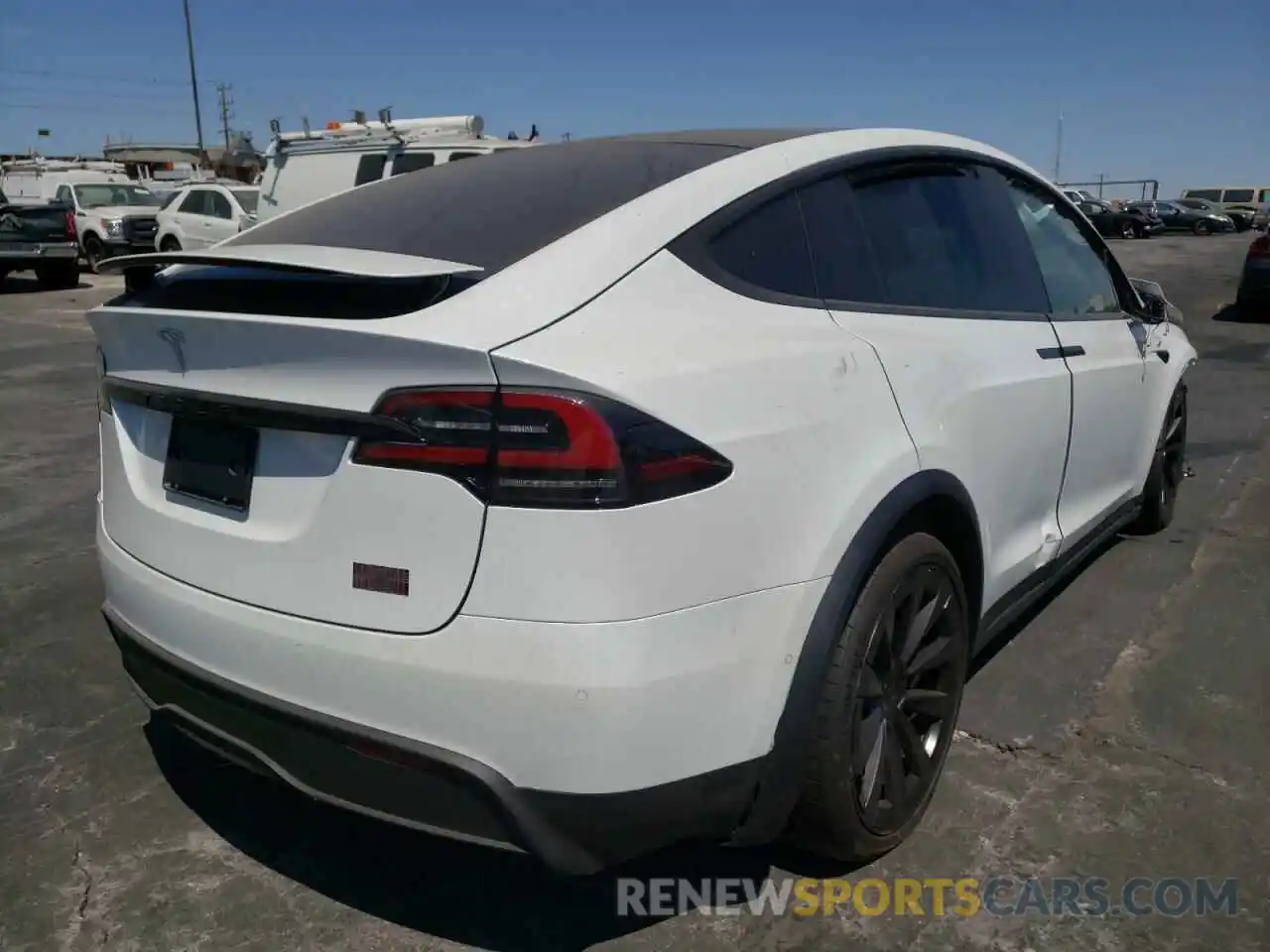 4 Photograph of a damaged car 7SAXCBE69NF337308 TESLA MODEL X 2022