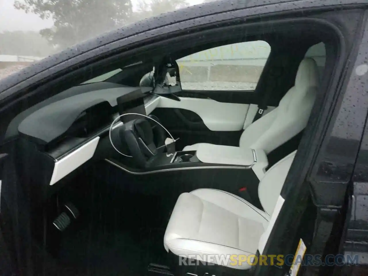 5 Photograph of a damaged car 7SAXCBE69NF343660 TESLA MODEL X 2022