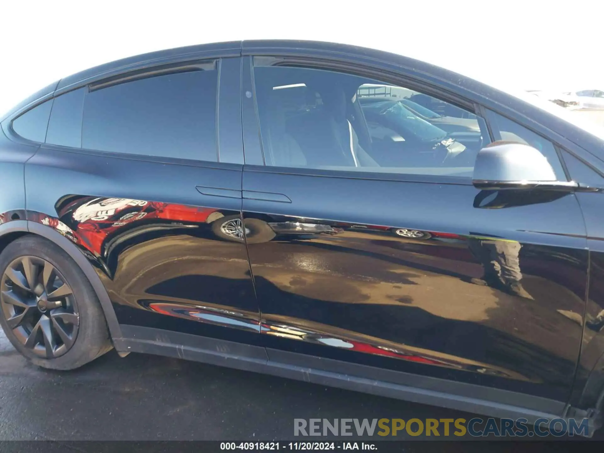 13 Photograph of a damaged car 7SAXCBE69NF349507 TESLA MODEL X 2022