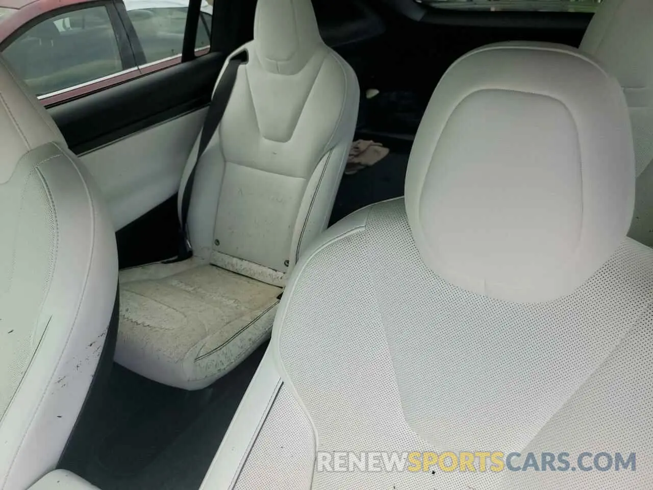 11 Photograph of a damaged car 7SAXCBE69NF354853 TESLA MODEL X 2022