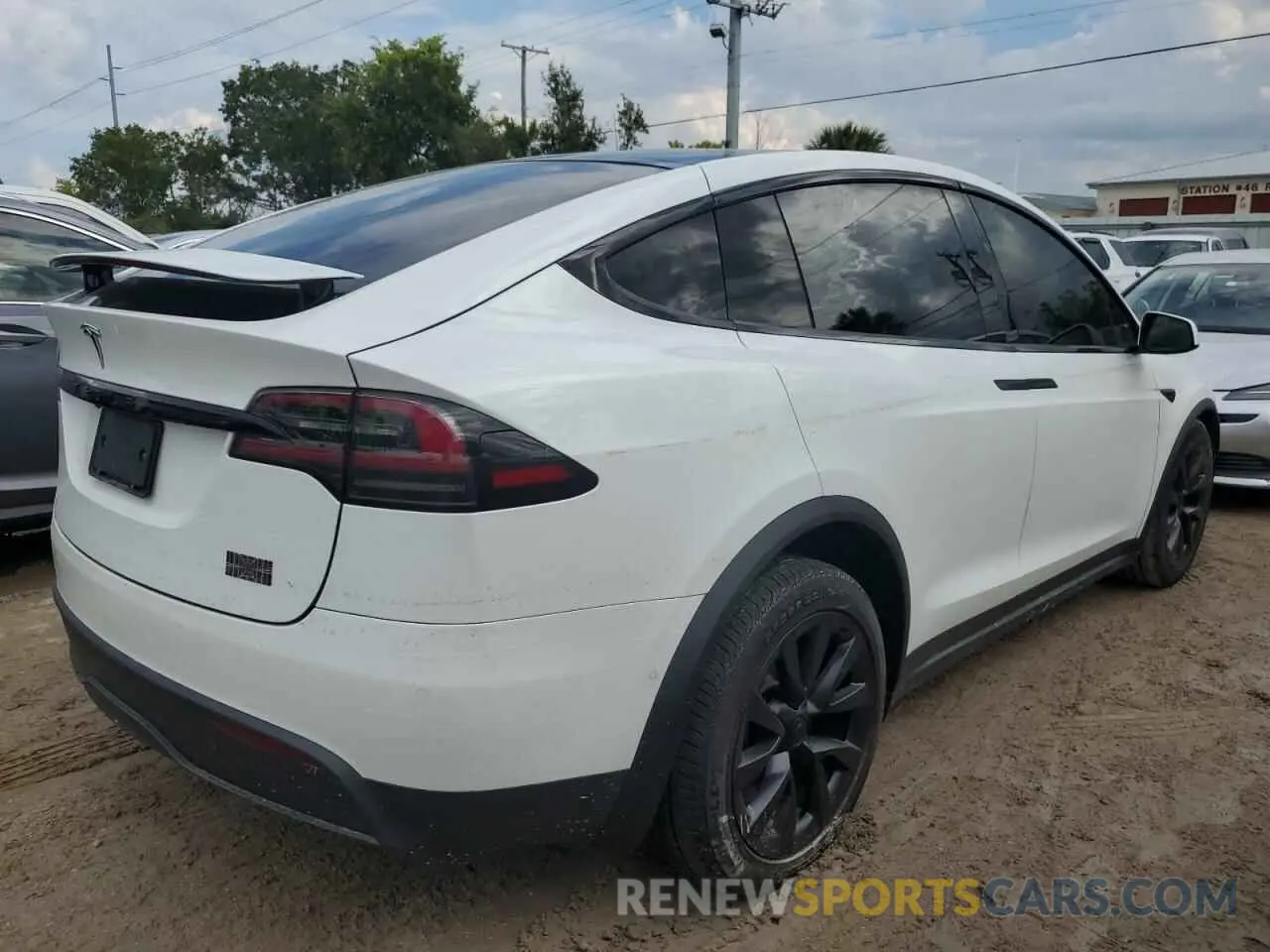 3 Photograph of a damaged car 7SAXCBE69NF354853 TESLA MODEL X 2022