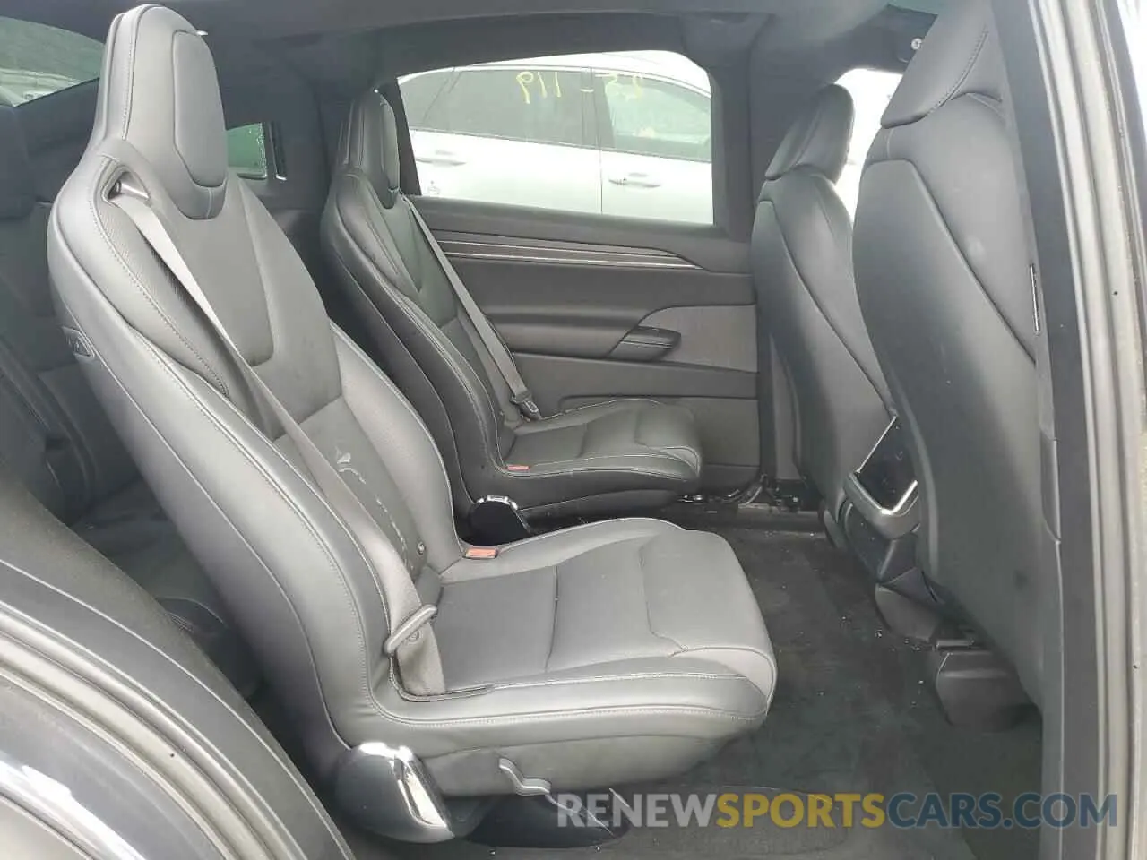 10 Photograph of a damaged car 7SAXCBE6XNF333784 TESLA MODEL X 2022