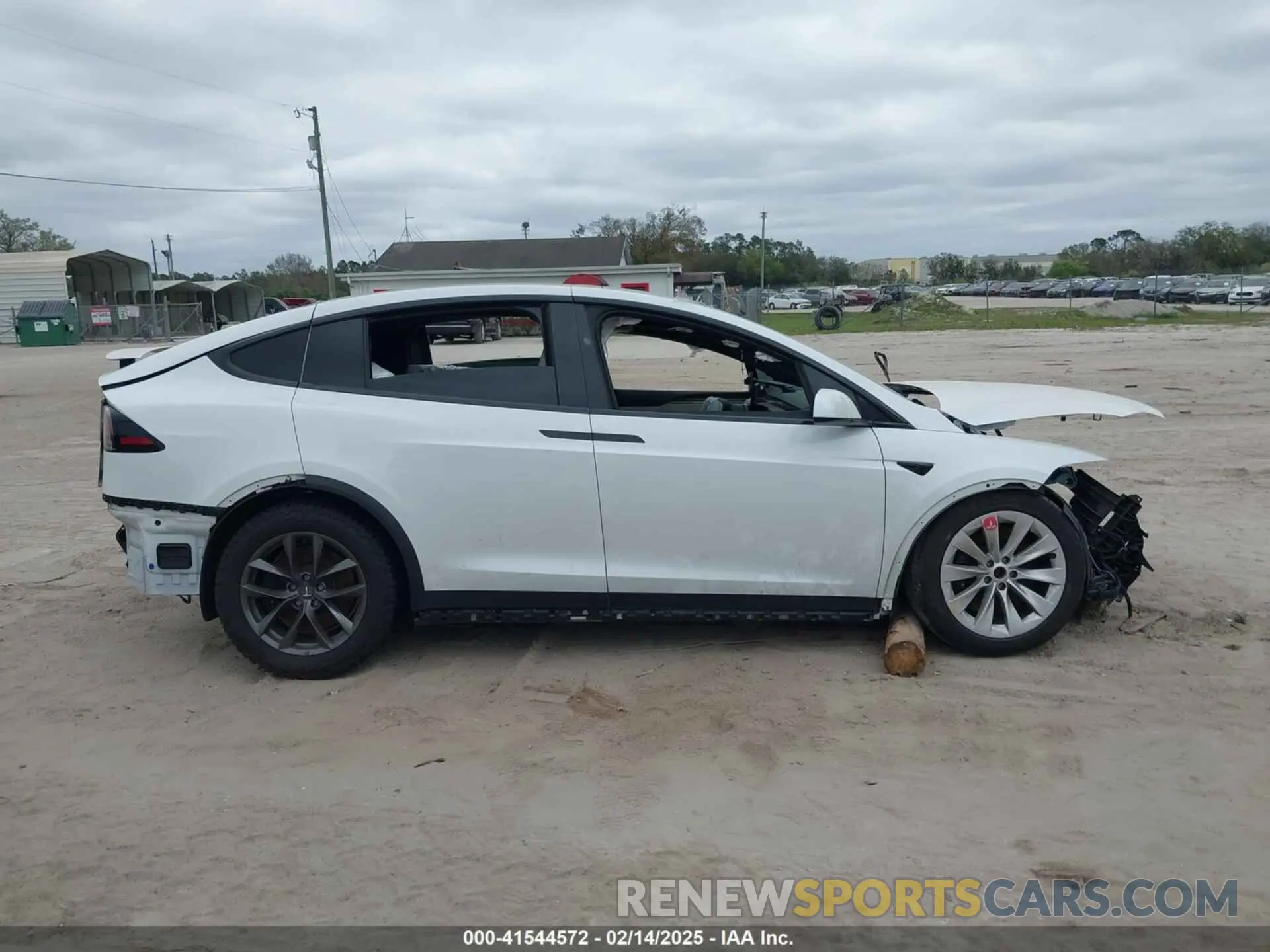 13 Photograph of a damaged car 7SAXCDE55NF360393 TESLA MODEL X 2022