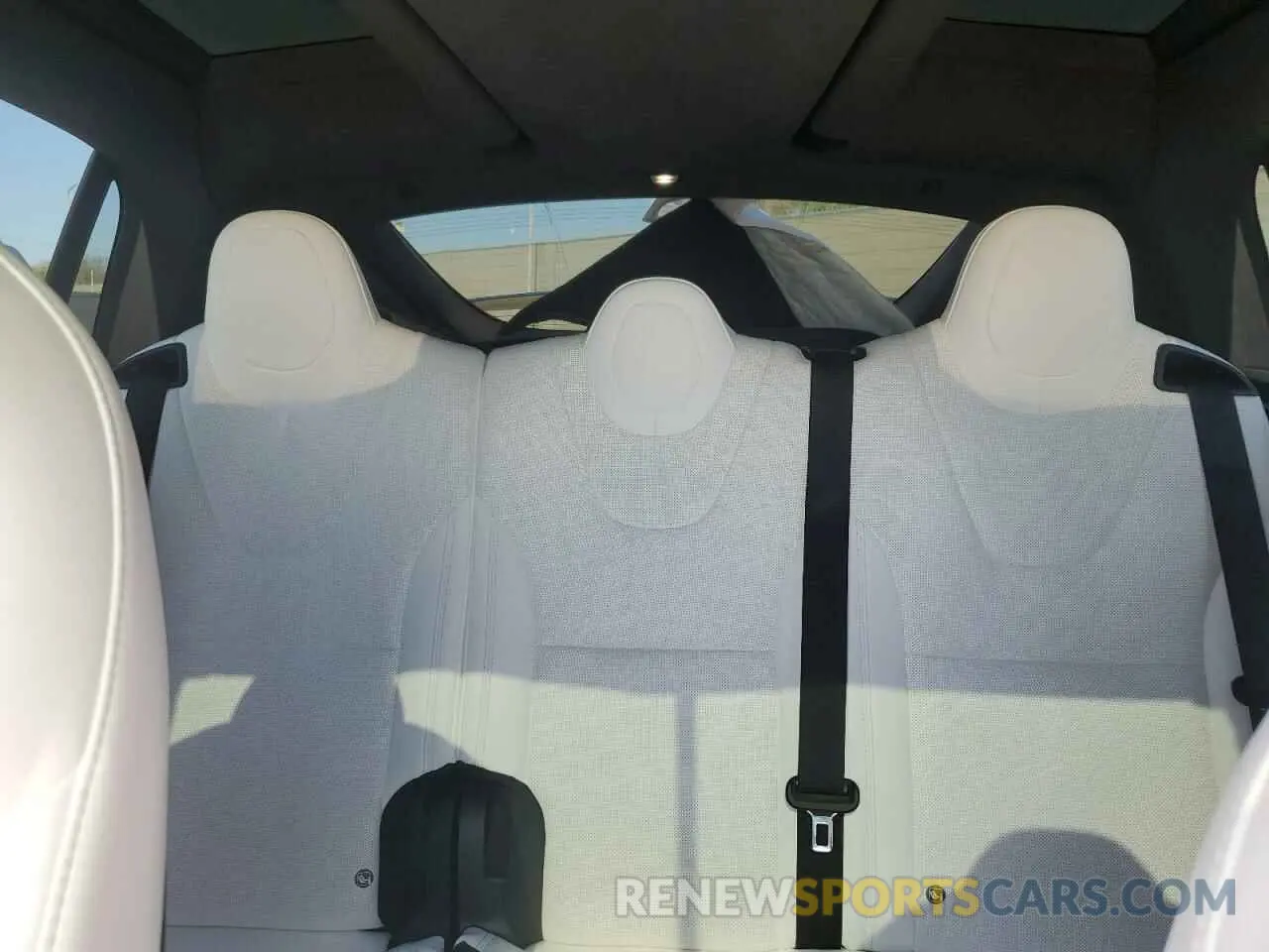 10 Photograph of a damaged car 7SAXCDE56NF337415 TESLA MODEL X 2022