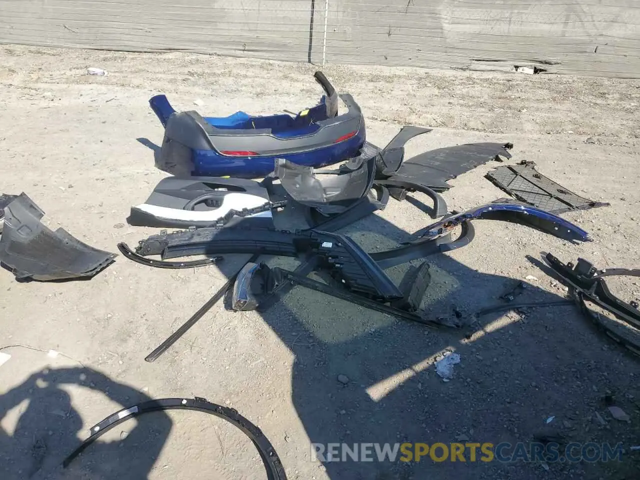 15 Photograph of a damaged car 7SAXCDE56NF337415 TESLA MODEL X 2022