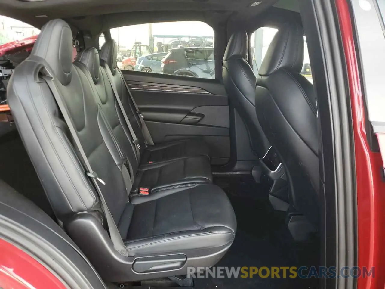 11 Photograph of a damaged car 7SAXCDE56NF337897 TESLA MODEL X 2022