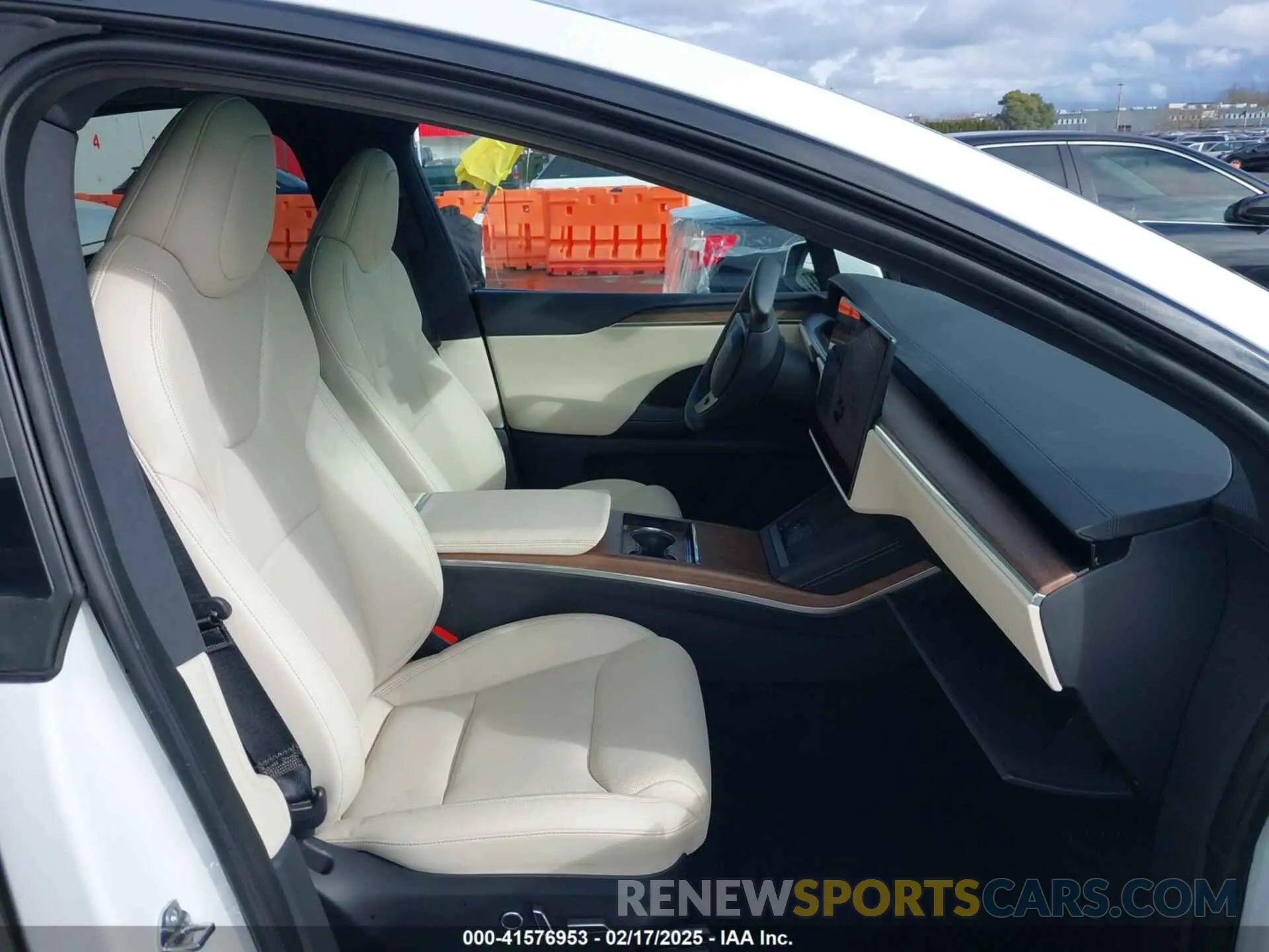5 Photograph of a damaged car 7SAXCDE56NF360208 TESLA MODEL X 2022