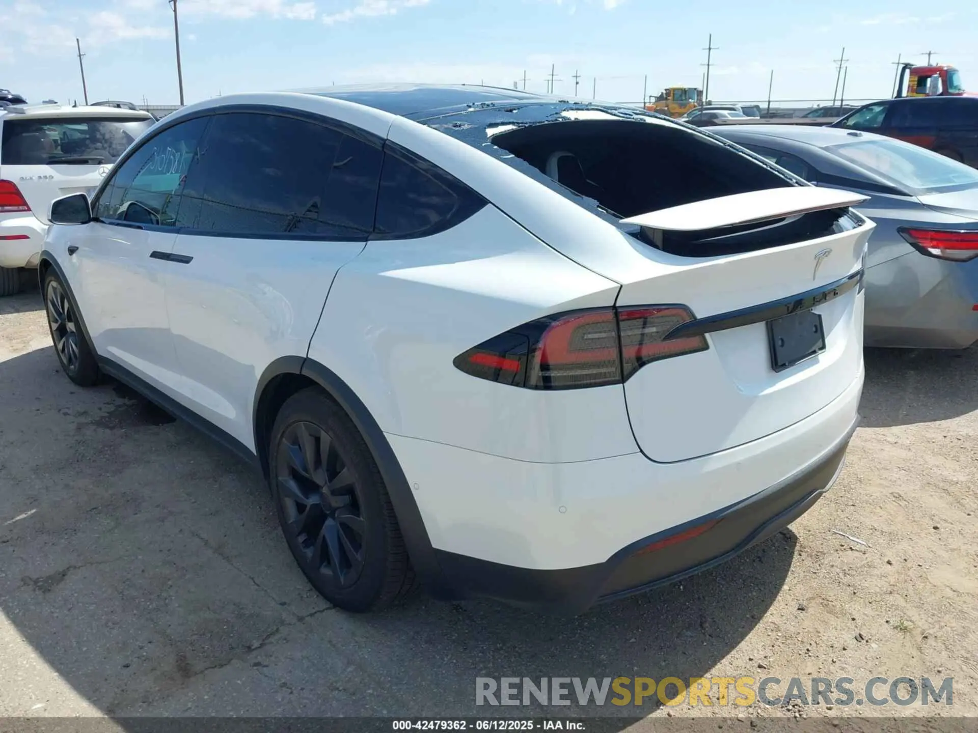 3 Photograph of a damaged car 7SAXCDE57NF340758 TESLA MODEL X 2022