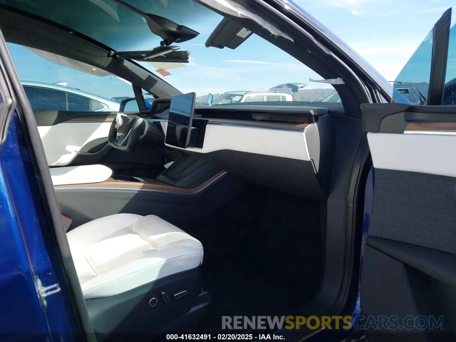 5 Photograph of a damaged car 7SAXCDE58NF341112 TESLA MODEL X 2022