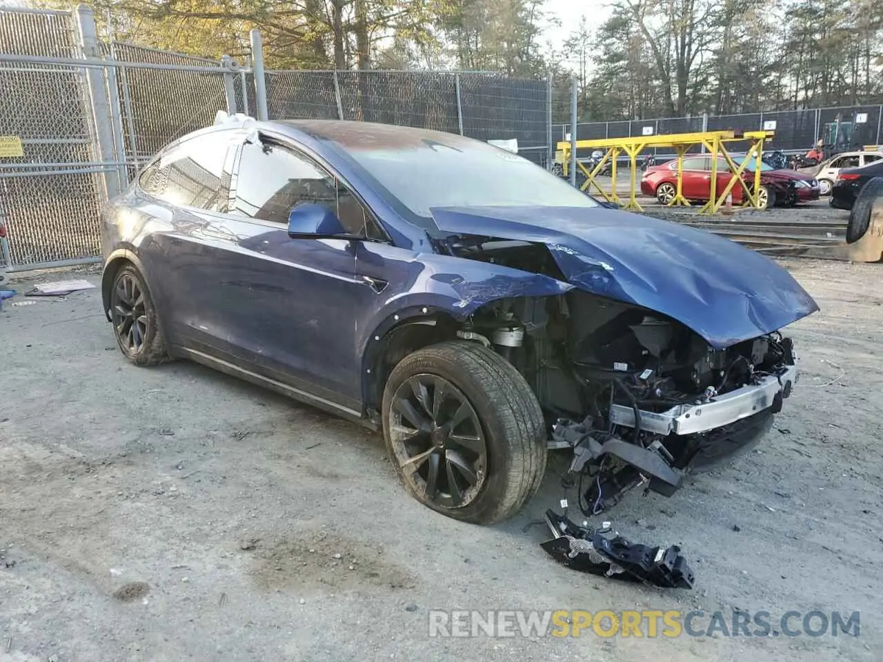 4 Photograph of a damaged car 7SAXCDE59NF358968 TESLA MODEL X 2022