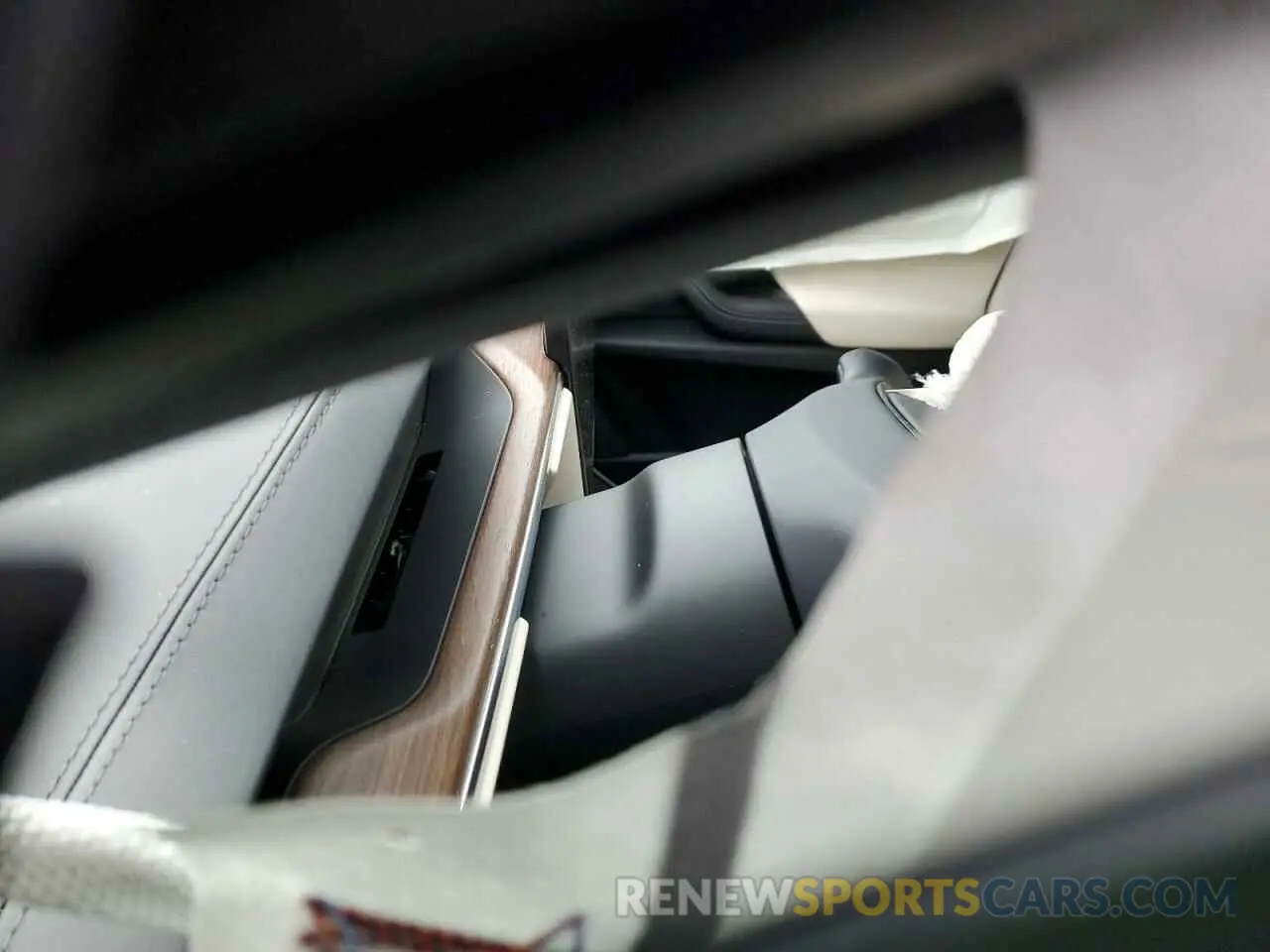9 Photograph of a damaged car 7SAXCDE59NF358968 TESLA MODEL X 2022