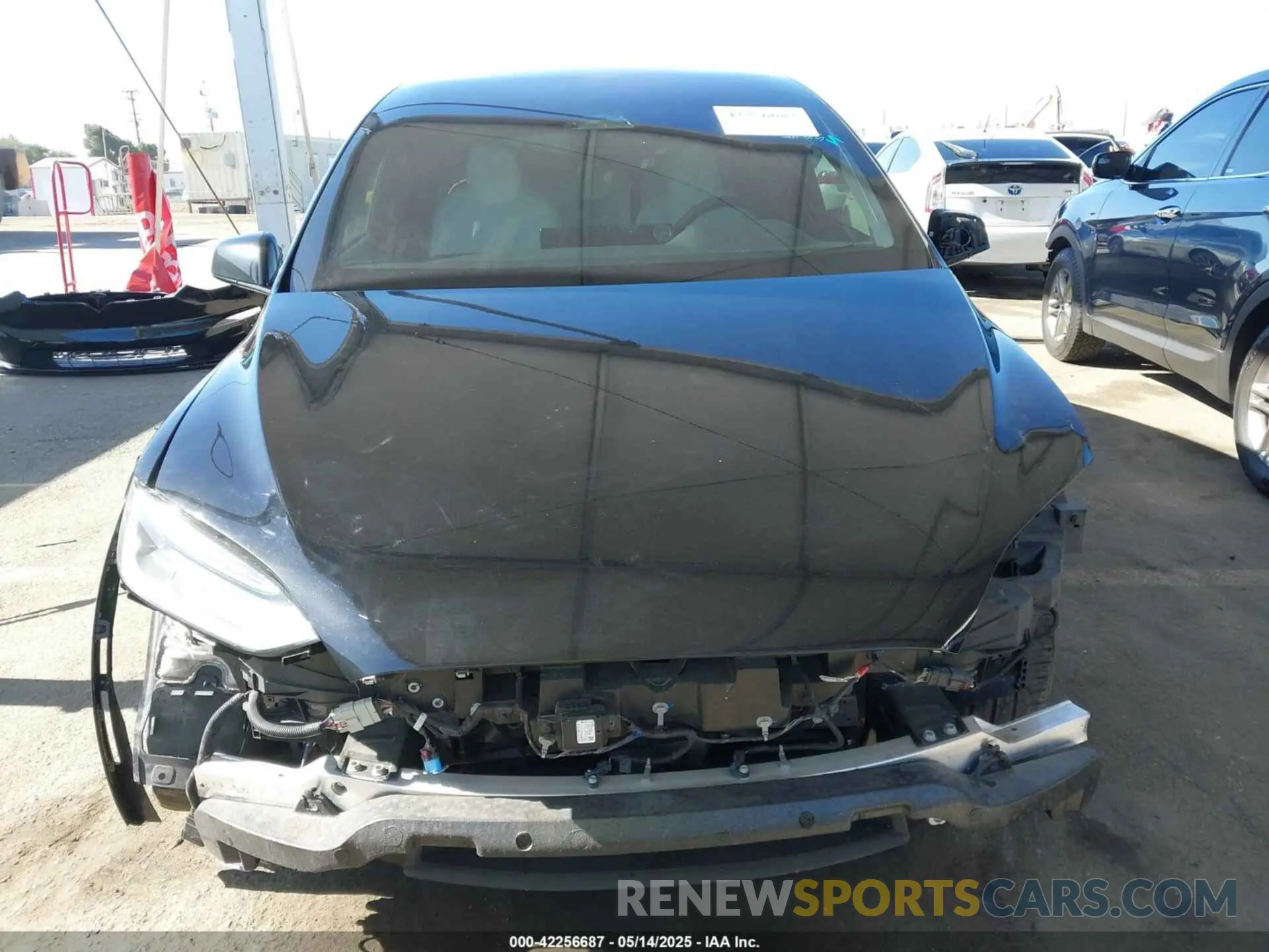 13 Photograph of a damaged car 7SAXCDE5XNF335585 TESLA MODEL X 2022