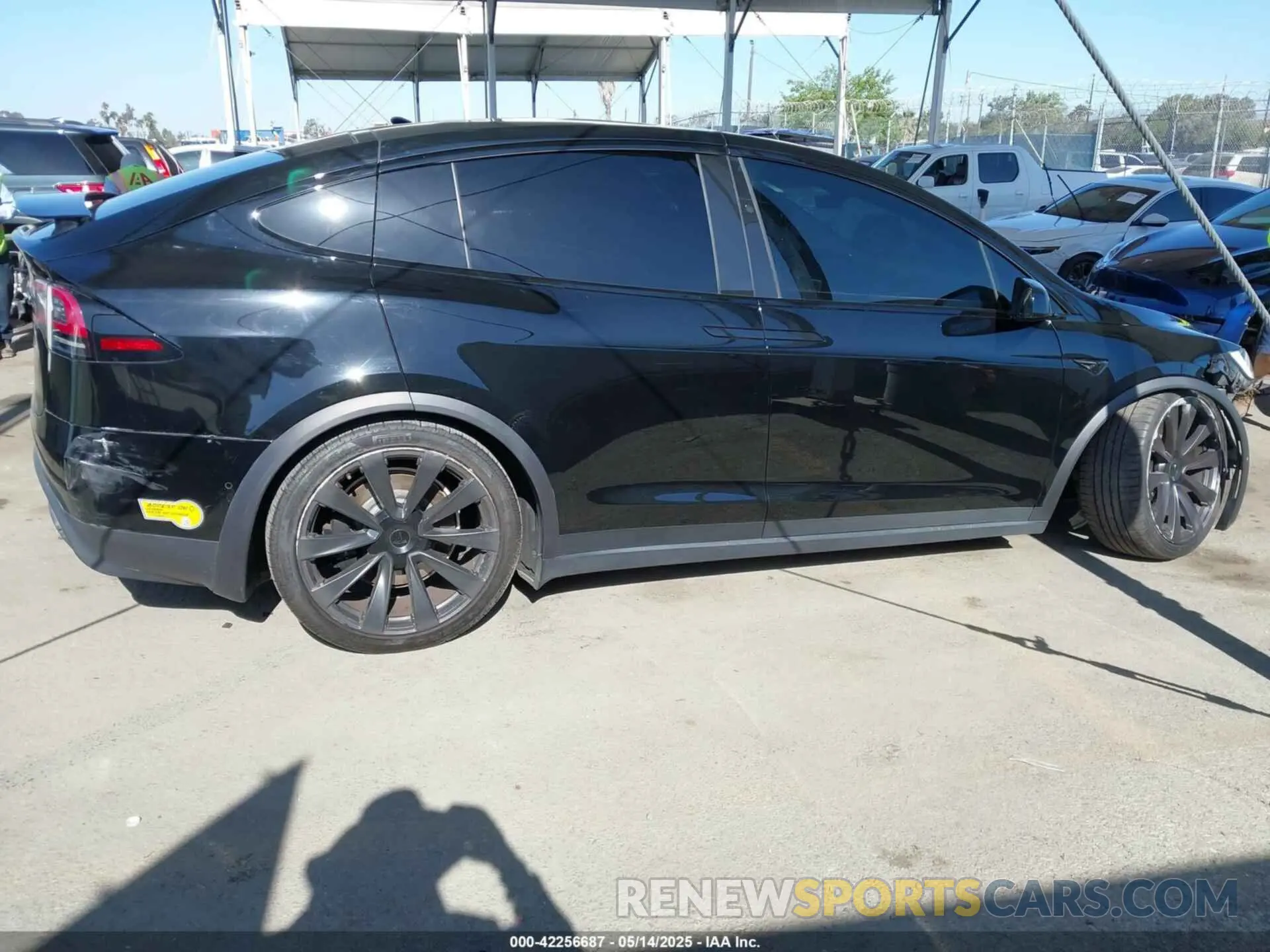 14 Photograph of a damaged car 7SAXCDE5XNF335585 TESLA MODEL X 2022