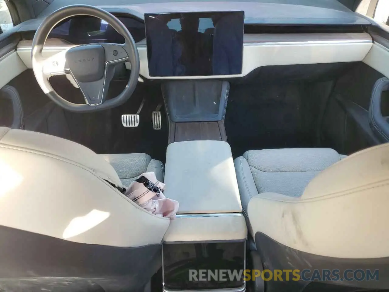 8 Photograph of a damaged car 7SAXCAE50PF423076 TESLA MODEL X 2023